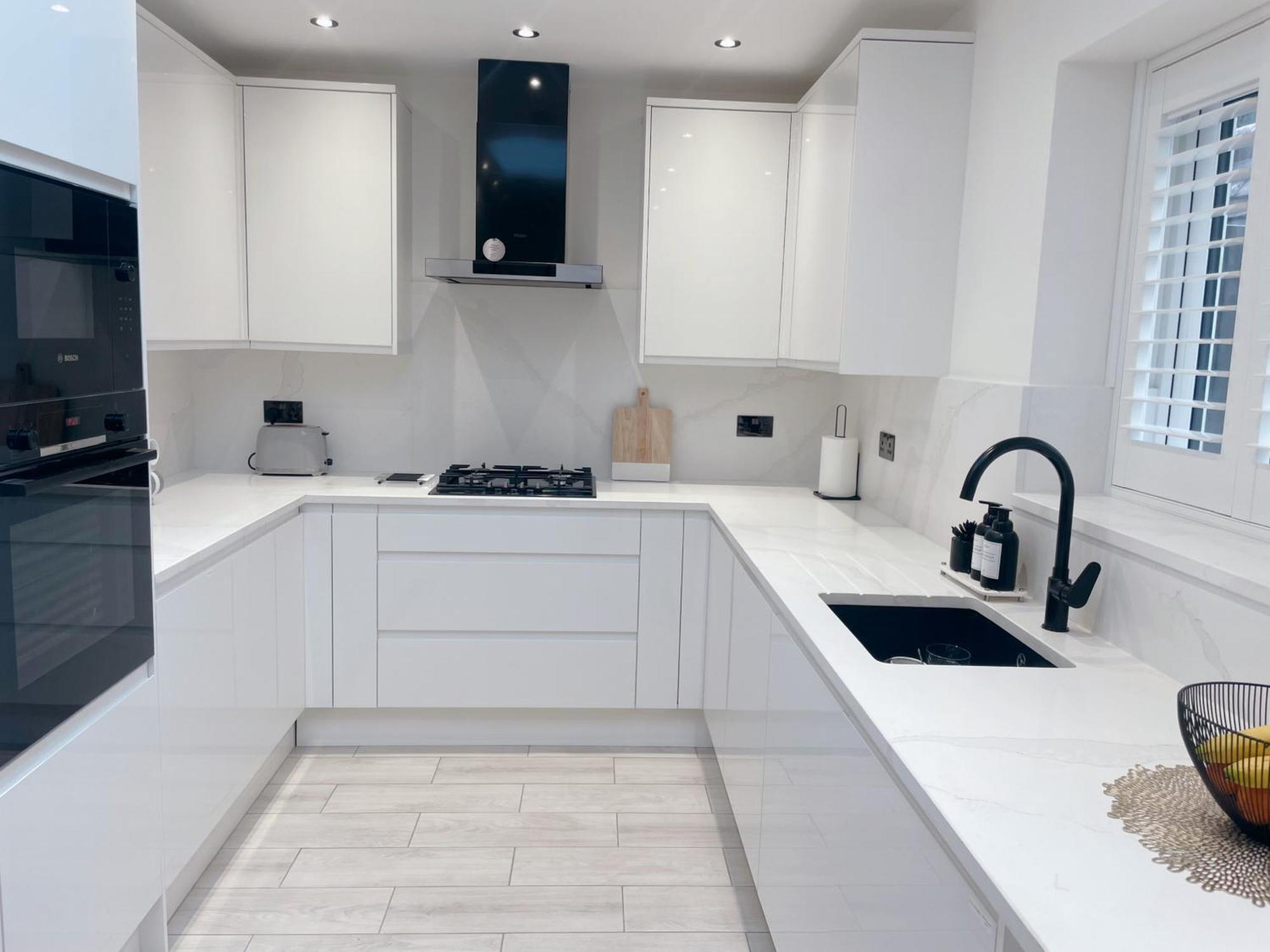 Home Near London Heathrow, Slough,Windsor,Legoland Colnbrook Экстерьер фото