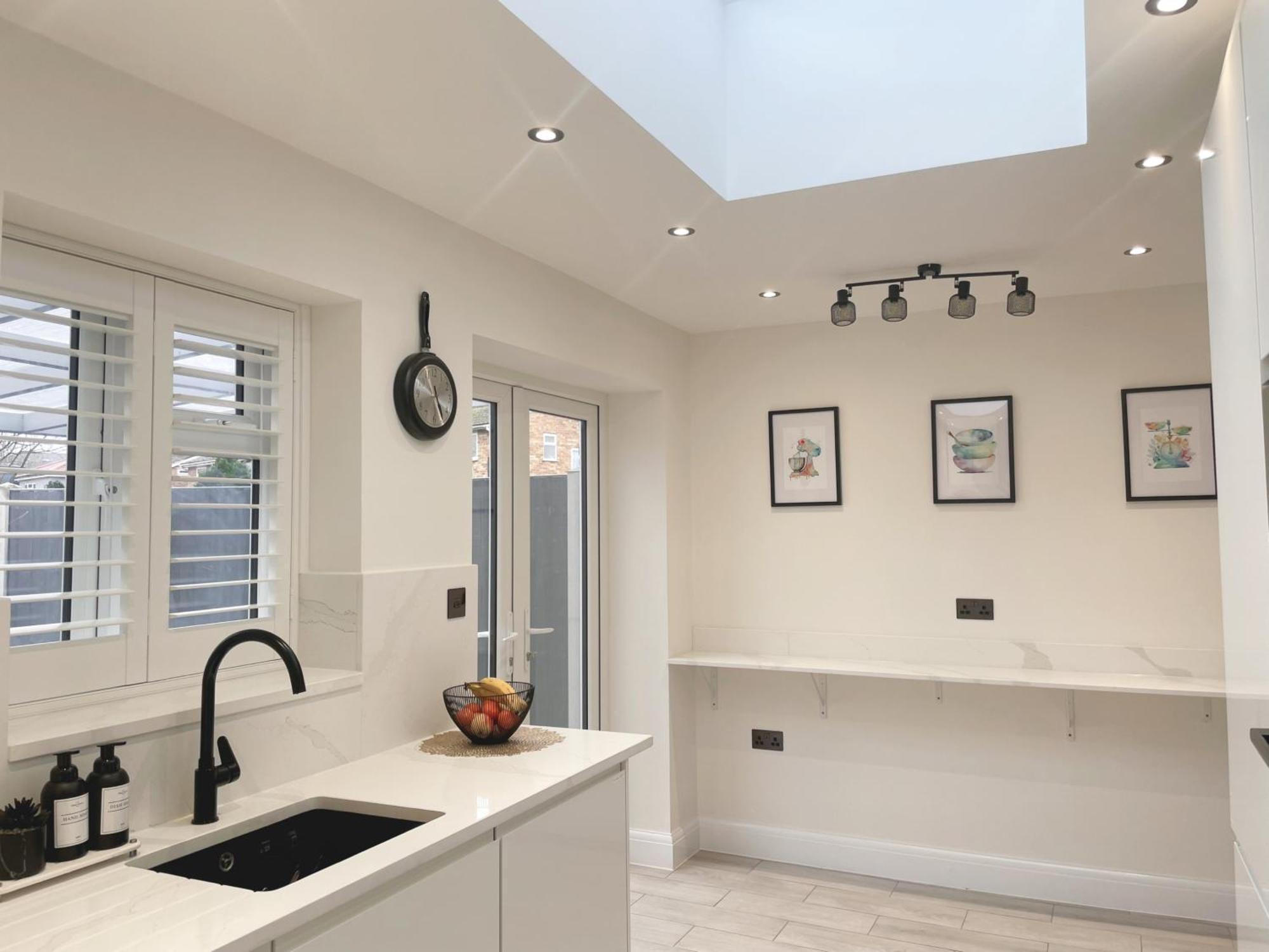 Home Near London Heathrow, Slough,Windsor,Legoland Colnbrook Экстерьер фото
